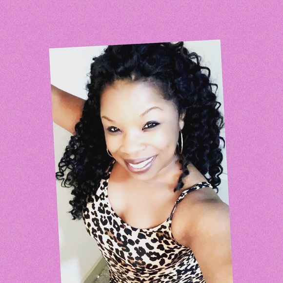 Meet your Posher, Theresa - Picture 1 of 1